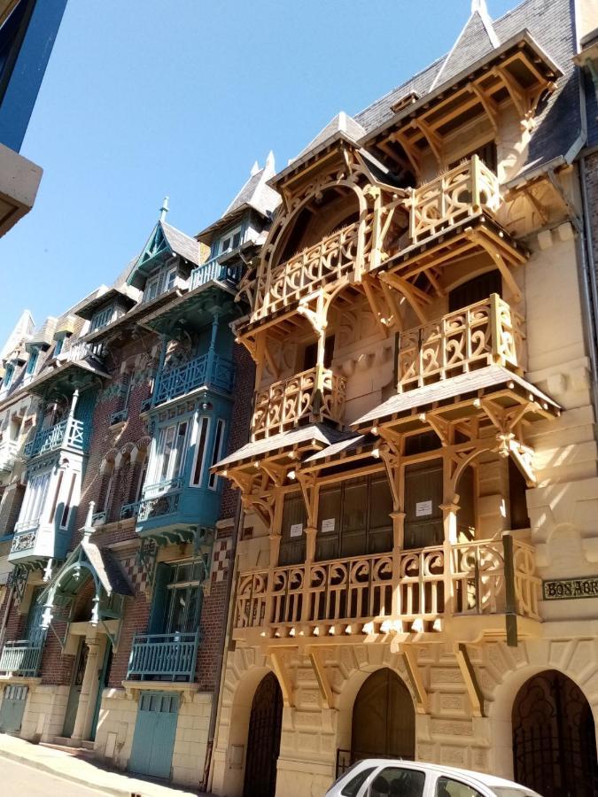 Appartement Avec Balcon Au 1Er Etage Vue Laterale Mer A 50 Metres De La Plage A Mers Les Bains. Exteriör bild