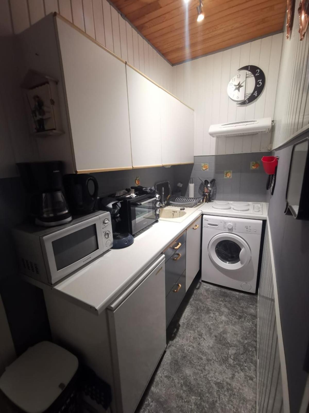 Appartement Avec Balcon Au 1Er Etage Vue Laterale Mer A 50 Metres De La Plage A Mers Les Bains. Exteriör bild
